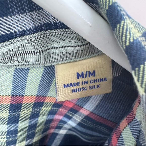 Tommy Bahama Blue and Red Casual Button Down Shirt 100% Silk - Picture 5 of 7